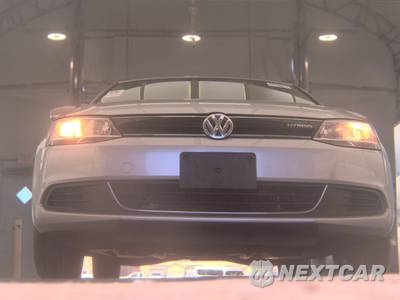 2013 Volkswagen Jetta Hybrid Sedan - zdjęcie 3 z 42 - miniatura