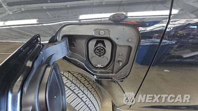 2026 Toyota RAV4 Plug-In Hybrid XSE - zdjęcie 21 z 24 - miniatura