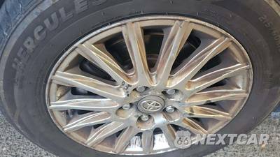 2010 Toyota Camry - zdjęcie 34 z 51 - miniatura