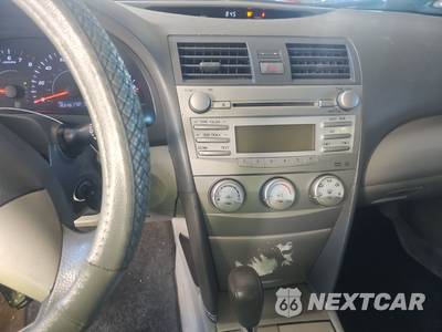 2010 Toyota Camry - zdjęcie 11 z 51 - miniatura