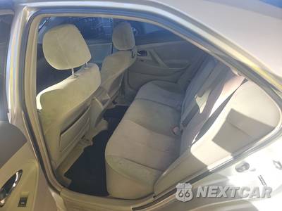 2010 Toyota Camry - zdjęcie 13 z 51 - miniatura