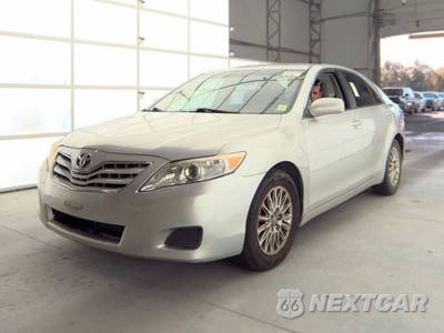 2010 Toyota Camry - zdjęcie 1 z 51 - miniatura
