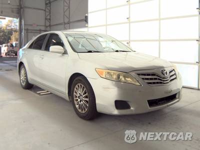 2010 Toyota Camry - zdjęcie 3 z 51 - miniatura