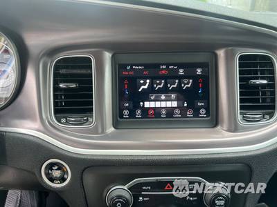 2021 Dodge Charger SXT - zdjęcie 14 z 17 - miniatura