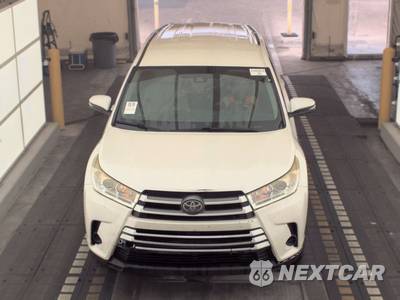 2017 Toyota Highlander LE - zdjęcie 2 z 28 - miniatura