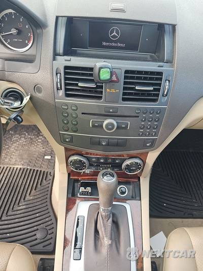 2011 Mercedes-Benz C 300 - zdjęcie 11 z 30 - miniatura