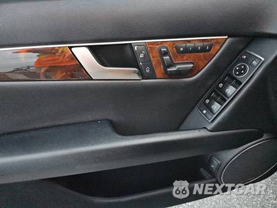 2012 Mercedes-Benz C 300 4MATIC Sedan - zdjęcie 9 z 35 - miniatura