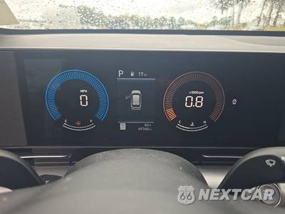 2025 Hyundai Kona SEL - zdjęcie 12 z 18 - miniatura