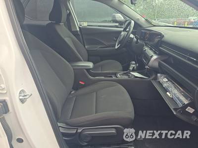 2025 Hyundai Kona SEL - zdjęcie 8 z 18 - miniatura
