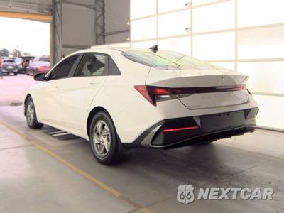 2025 Hyundai Elantra SE - zdjęcie 6 z 18 - miniatura