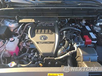 2025 Toyota Highlander XLE - zdjęcie 16 z 21 - miniatura