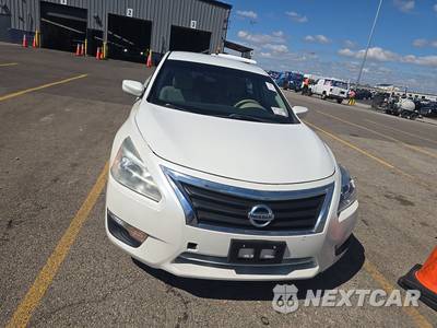2014 Nissan Altima 2.5 SV - zdjęcie 2 z 33 - miniatura