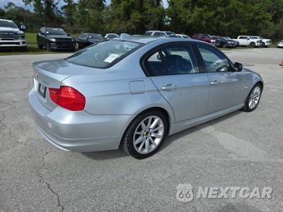 2011 BMW 3 Series Sedan 328i - zdjęcie 4 z 18 - miniatura