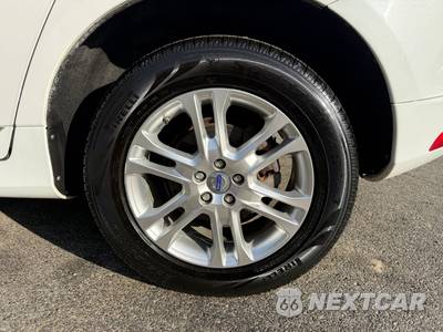 2015 Volvo XC60 3.2 Premier Plus - zdjęcie 35 z 126 - miniatura