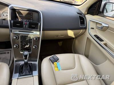 2015 Volvo XC60 3.2 Premier Plus - zdjęcie 58 z 126 - miniatura