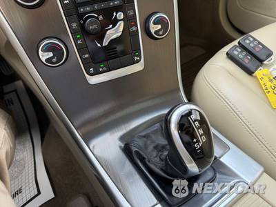 2015 Volvo XC60 3.2 Premier Plus - zdjęcie 100 z 126 - miniatura