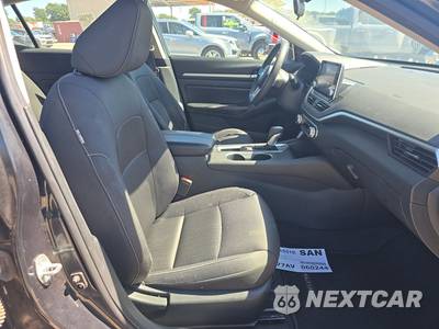 2022 Nissan Altima SV - zdjęcie 8 z 24 - miniatura