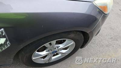 2014 Ford Focus SE Sedan - zdjęcie 24 z 35 - miniatura