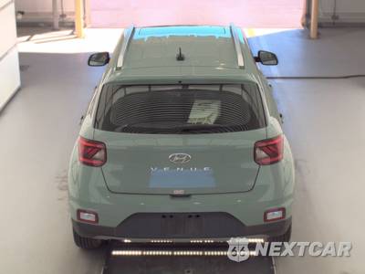 2025 Hyundai Venue SEL - zdjęcie 5 z 18 - miniatura