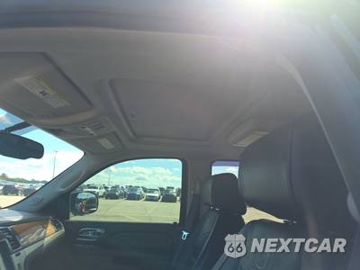 2014 Cadillac Escalade Platinum 1SD - zdjęcie 18 z 58 - miniatura