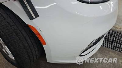 2024 Chrysler Pacifica Touring L 121.6" WB - zdjęcie 23 z 27 - miniatura