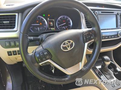 2018 Toyota Highlander Limited Platinum - zdjęcie 10 z 41 - miniatura