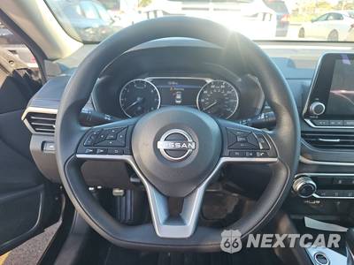 2025 Nissan Altima SV - zdjęcie 10 z 24 - miniatura