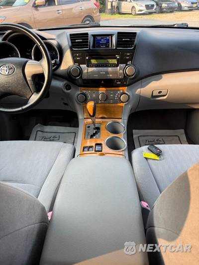 2009 Toyota Highlander Hybrid - zdjęcie 66 z 133 - miniatura