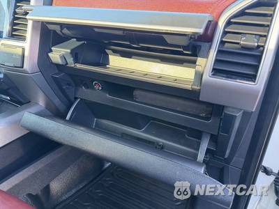 2022 Ford Super Duty F-250 Platinum Crew Cab Medium Bed - zdjęcie 63 z 73 - miniatura