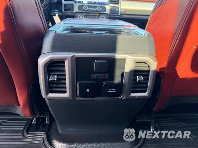 2022 Ford Super Duty F-250 Platinum Crew Cab Medium Bed - zdjęcie 41 z 73 - miniatura