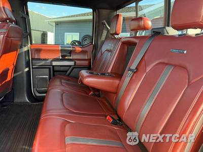 2022 Ford Super Duty F-250 Platinum Crew Cab Medium Bed - zdjęcie 40 z 73 - miniatura
