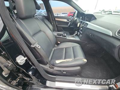 2013 Mercedes-Benz C 250 Sedan - zdjęcie 8 z 37 - miniatura