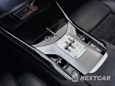 2026 Ferrari Purosangue - zdjęcie 19 z 40 - miniatura