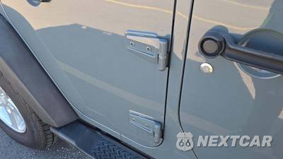 2014 Jeep Wrangler Unlimited Sport - zdjęcie 22 z 30 - miniatura