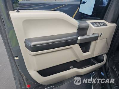 2017 Ford F-150 XLT Extended Cab Medium Bed w/Rear Doors - zdjęcie 9 z 27 - miniatura