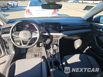 2025 Volkswagen Jetta SE - zdjęcie 11 z 30 - miniatura