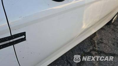 2021 Toyota Camry LE - zdjęcie 25 z 38 - miniatura