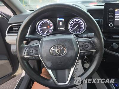 2021 Toyota Camry LE - zdjęcie 10 z 38 - miniatura