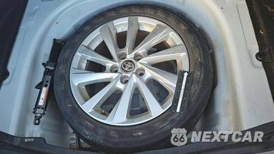 2021 Toyota Camry LE - zdjęcie 22 z 38 - miniatura
