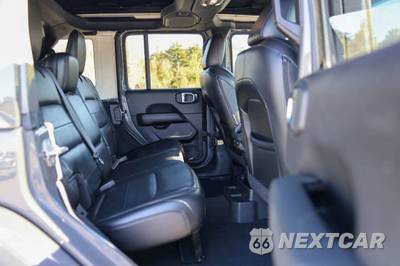 2022 Jeep Wrangler Unlimited Sahara Altitude Edition - zdjęcie 10 z 41 - miniatura