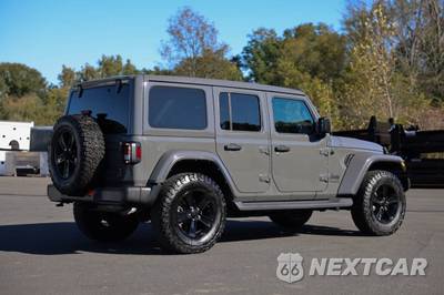 2022 Jeep Wrangler Unlimited Sahara Altitude Edition - zdjęcie 4 z 41 - miniatura