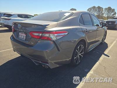 2018 Toyota Camry SE - zdjęcie 4 z 36 - miniatura
