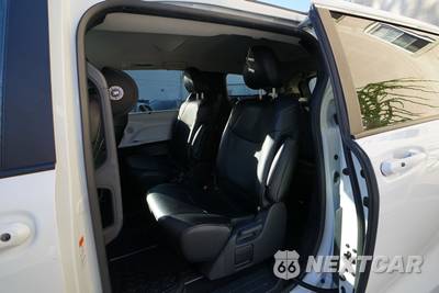 2025 Toyota Sienna LE 8-Passenger 120.5" WB - zdjęcie 12 z 38 - miniatura