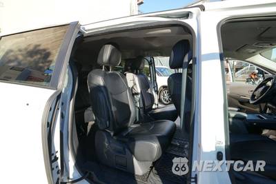2025 Toyota Sienna LE 8-Passenger 120.5" WB - zdjęcie 18 z 38 - miniatura