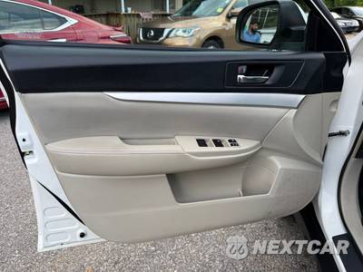 2012 Subaru Outback 2.5i - zdjęcie 74 z 123 - miniatura