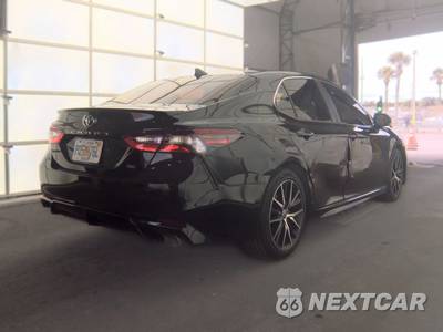 2021 Toyota Camry SE - zdjęcie 4 z 33 - miniatura