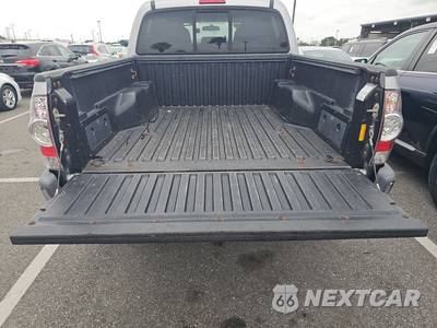 2015 Toyota Tacoma PreRunner Crew Cab Medium Bed - zdjęcie 16 z 23 - miniatura