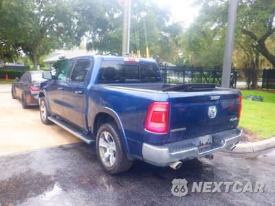 2022 Ram 1500 Laramie Crew Cab Short Bed - zdjęcie 11 z 24 - miniatura