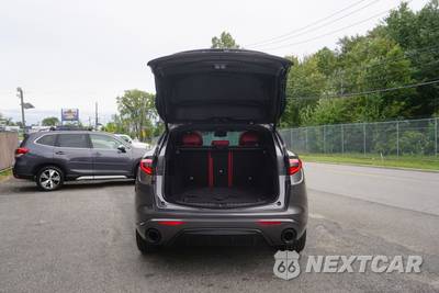 2022 Alfa Romeo Stelvio Veloce - zdjęcie 23 z 50 - miniatura