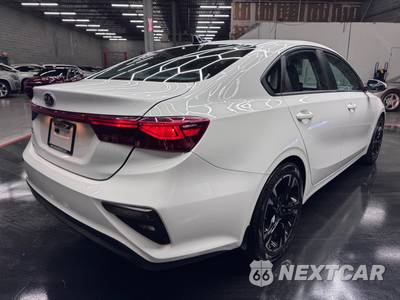 2021 Kia Forte FE - zdjęcie 3 z 23 - miniatura